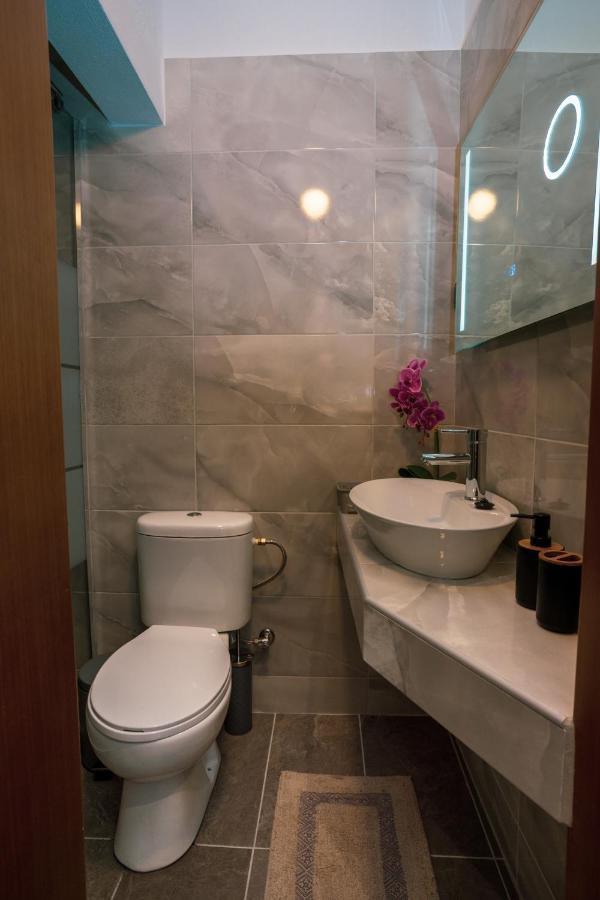 Seashell Luxury Apartment Nikiti  Dış mekan fotoğraf