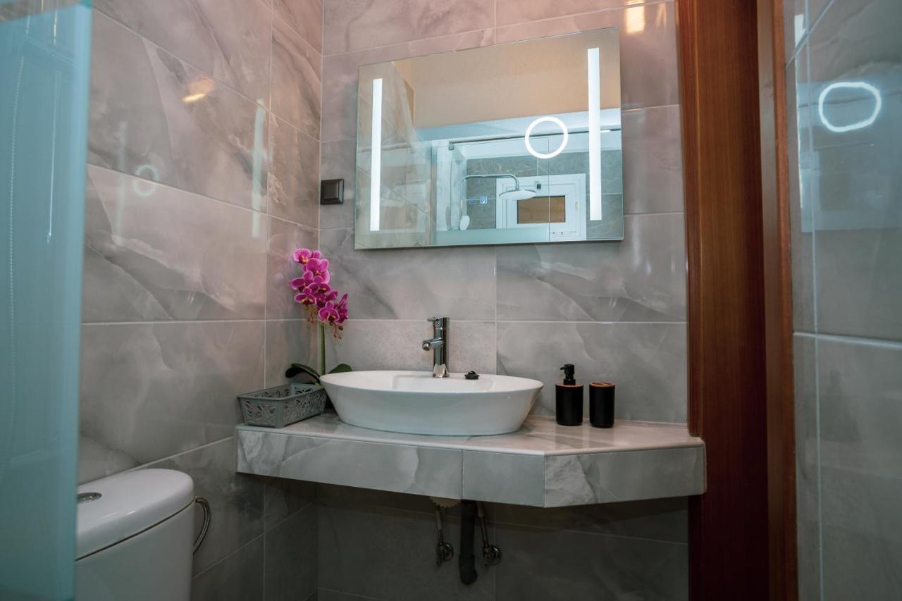 Seashell Luxury Apartment Nikiti  Dış mekan fotoğraf