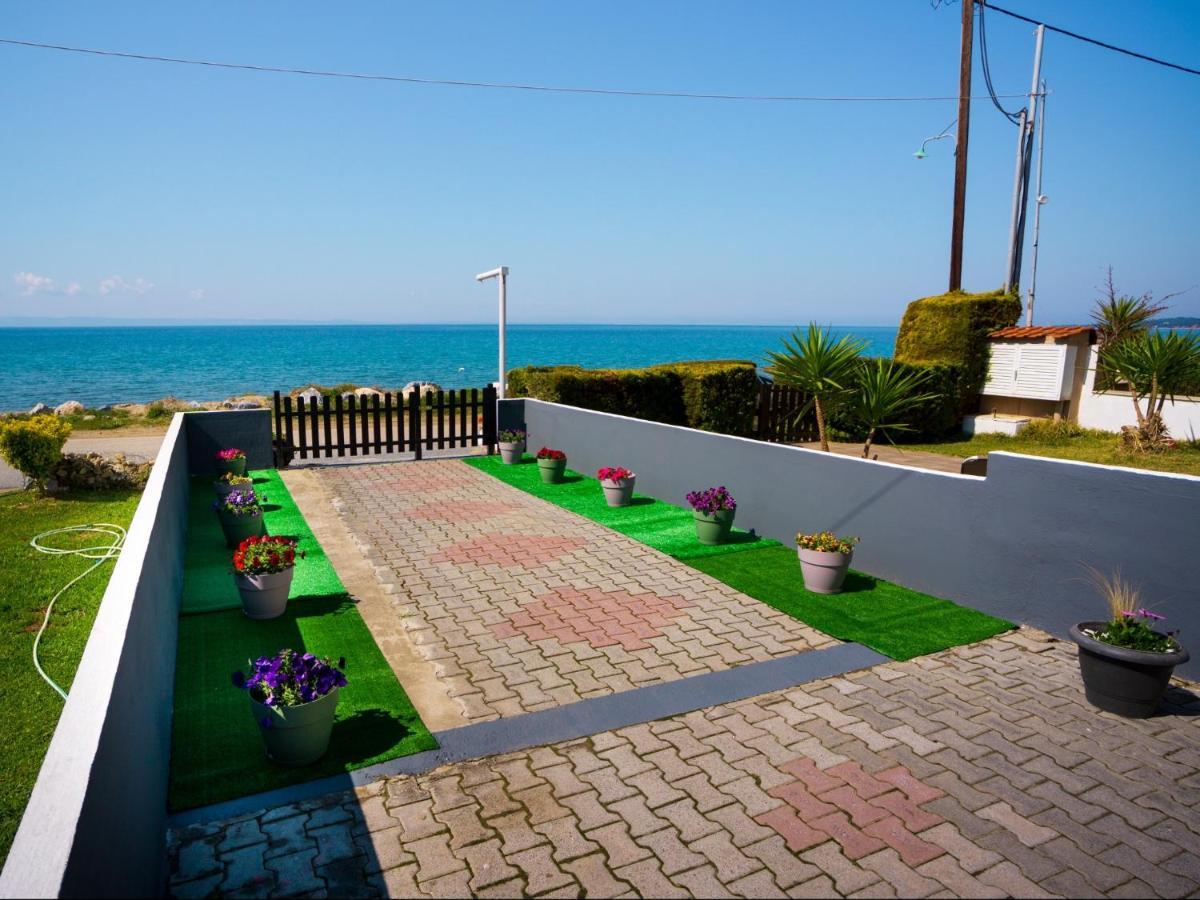 Seashell Luxury Apartment Nikiti  Dış mekan fotoğraf
