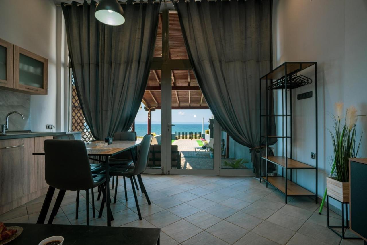 Seashell Luxury Apartment Nikiti  Dış mekan fotoğraf